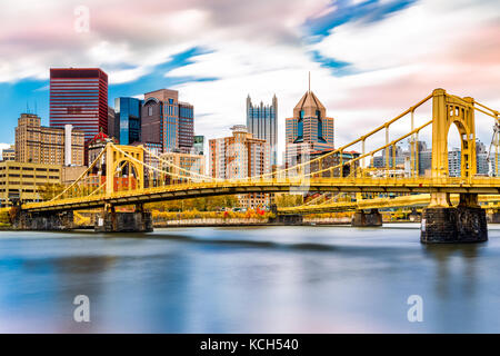 Pont de Rachel Carson (aka 9e Rue) pont enjambe la rivière Allegheny de Pittsburgh, Pennsylvanie Banque D'Images