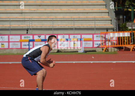 Le syndrome de sportif avec un javelot. Jeux Trisome 2016. Florence, Italie. Banque D'Images