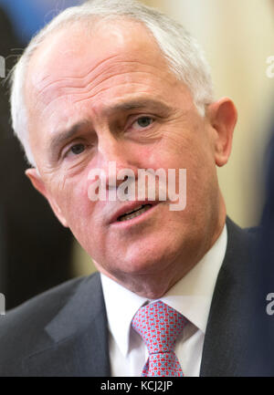 Malcolm Turnbull, Premier Ministre de l'Australie parle aux médias lors d'une réunion avec le président des États-Unis Barack Obama dans le bureau ovale à la Maison Blanche à Washington, D.C. le 19 janvier 2016. Crédit : Kevin Dietsch / Piscine via CNP /MediaPunch Banque D'Images