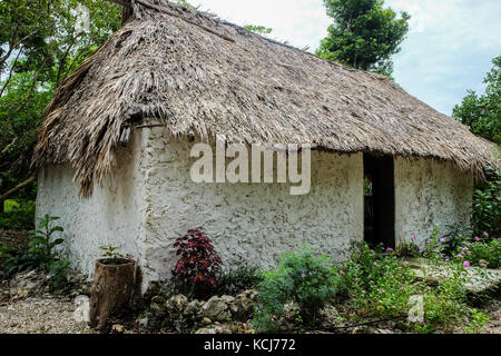 Village maya et en refuge dans la jungle près de l'habitation Ek Balam mexique Banque D'Images