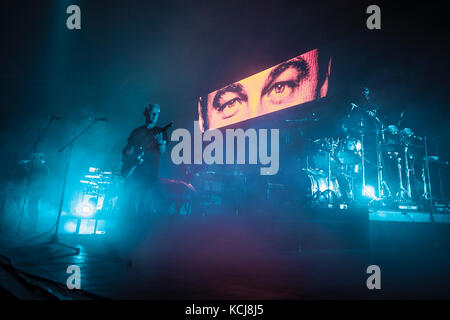 Le groupe anglais de saut massive Attack joue un concert au Forum de Copenhague. Danemark, 16/08 2016. Banque D'Images