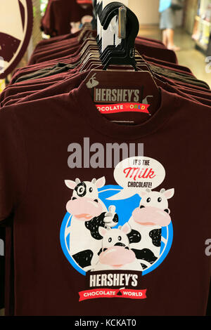 T-shirts souvenirs de chocolat Hershey's en vente chez Hershey's Chocolate World.Hershey.virginia.USA Banque D'Images