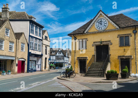 Tetbury, Halle, ancien bâtiment en centre ville, Gloucestershire, Royaume-Uni ; l'Angleterre Banque D'Images