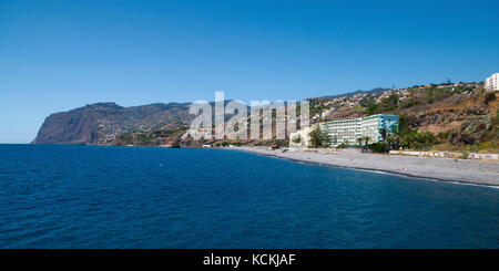 La plage de Sao Martinho près de Funchal à Madère Banque D'Images