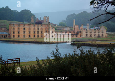 Le pénitencier, construit à l'origine en 1847-1845 comme moulin à farine et grenier, ruiné par le feu en 1897. Site historique de Port Arthur, Tasmanie, Australie Banque D'Images