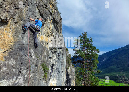 L'escalade sur falaise, Steep Rock face Banque D'Images