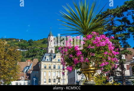 Paysage urbain de Merano dans le Tyrol du Sud, province de Bolzano, Trentin-Haut-Adige, nord de l'Italie Banque D'Images