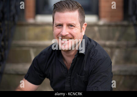 Gen X man, né fin des années 70, Hamilton, Canada Banque D'Images