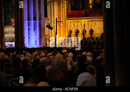 Remise des diplômes à la Cathédrale de Lincoln Banque D'Images