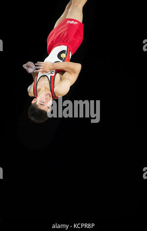 Montréal, Canada. 05 Oct, 2017. Shirai Kenzo gymnaste (JPN) participe à la men's tout autour lors de la 47e finale FIG Championnats du monde de gymnastique artistique à Montréal, Canada. Melissa J. Perenson/CSM/Alamy Live News Banque D'Images