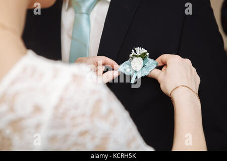 Amants mariés à l'occasion de leur mariage. Banque D'Images