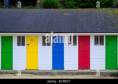 Numérotés de cabanes de plage sur la plage de porthminster, St Ives, Cornwall Banque D'Images