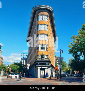 Vancouver, C.-B. - 19 août 17 : hotel l'Europe et la rue le 17 août 2015 à Vancouver, Canada. avec 603k de la population, c'est l'un des plus ethniquement d Banque D'Images