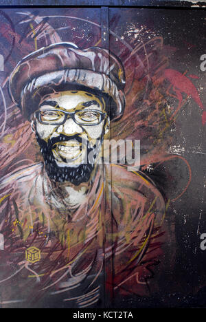 C215, est le surnom de Christian Guémy, un artiste de rue français originaire de Paris qui a été décrit comme "la réponse de la France à Banksy. C215 primari Banque D'Images