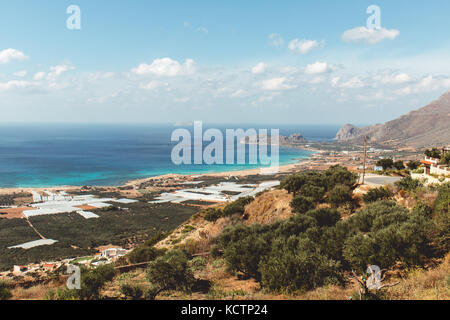 Octobre 3rd, 2017, Falasarna, Crète, Grèce - vue de la plage de Falasarna, une ancienne ville portuaire grecque sur la côte nord-ouest de la crète. Banque D'Images