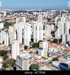 Vue aérienne du quartier de Vila Romana dans la ville de São Paulo - Brésil. Banque D'Images