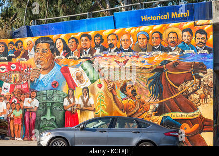 Fresque historique à Chicano Park. Barrio Logan, San Diego, Californie, USA. Banque D'Images