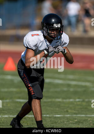 L'action de football avec arcata vs. central valley high school de ville de Shasta Lake, en Californie. Banque D'Images