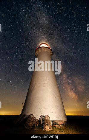 Le phare de Point Prim, Prince Edward Island, canada, voie lactée, les étoiles, la nuit Banque D'Images