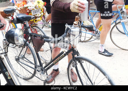 L'Eroica Granfondo bicycle race Gaiole in Chianti en Toscane, Italie Banque D'Images