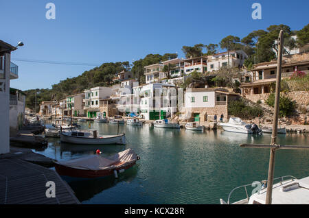 Bateaux amarrés au port de Cala Figuera, Majorque, Îles Baléares, Espagne. Banque D'Images