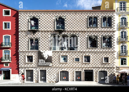 Casa dos Bicos construit en début du 16ème siècle dans la région de renaissance italienne et portugaise styles manuélin est maintenant le siège de la Jose Saramago foundat Banque D'Images