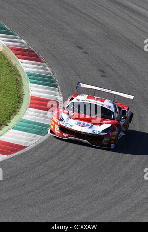 Circuit de Mugello, Italie. 7 octobre 2017. Ferrari 488 de Scuderia bal conduit par CHEEVER III Edward - MALUCELLI Matteo, gagnants de la course n°1 de la finale de C.I. Gran Turismo Super GT3-GT3 dans le circuit de Mugello. Credit: Dan74/Alay Live News Banque D'Images