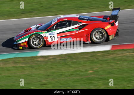 Circuit de Mugello, Italie. 7 octobre 2017. Ferrari 488 de Scuderia AF CORSE conduit par Ishikawa Motoaki, lors de la course n°1 de la finale de C.I. Gran Turismo Super GT3-GT3 dans le circuit de Mugello. Credit: Dan74/Alay Live News Banque D'Images