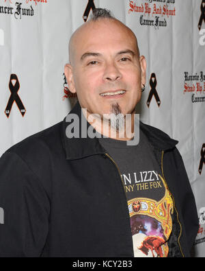 Studio City, USA. 06 oct, 2017. Joey vera arrive à la 3ème conférence annuelle 'bowl 4 ronnie' celebrity tournoi de quilles, au bénéfice de l 'Ronnie James Dio se lever et crier cancer fund fund raiser' au pinz bowling center à studio city le 6 octobre 2017. crédit : la photo de l'accès/Alamy live news Banque D'Images