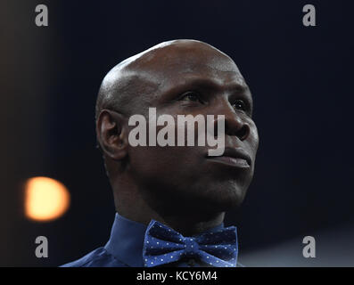 Stuttgart, Allemagne. 7 octobre 2017. Chris Eubank Sr., légende de la boxe, peut être vu lors des quarts de finale de la Coupe du monde de boxe IBO à Stuttgart, en Allemagne, le 7 octobre 2017. Crédit : Marijan Murat/dpa/Alamy Live News Banque D'Images