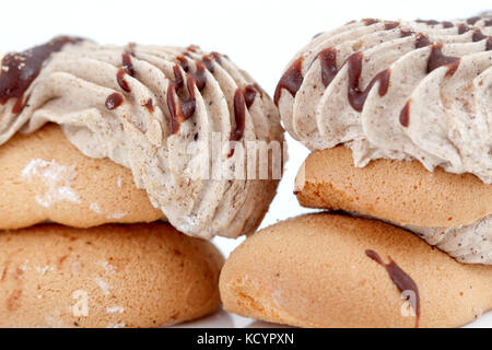 Photo d'un gâteau de chocolat et vanille le remplissage. Banque D'Images