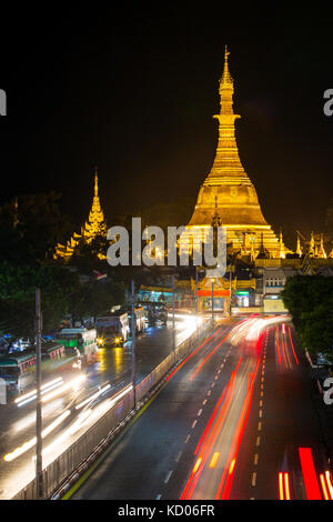 La pagode Sule à Yangon, Myanmar Banque D'Images