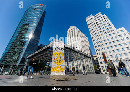 Sections d'origine du mur de Berlin à la Potsdamer Platz à Berlin, Allemagne Banque D'Images