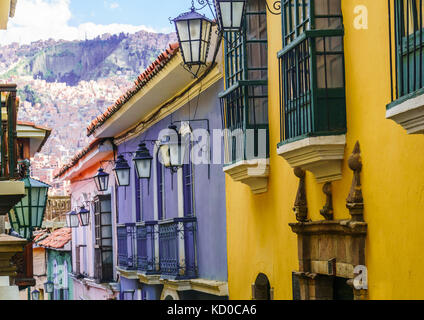 Vue sur les bâtiments coloniaux colorés à la paz bolivie Banque D'Images
