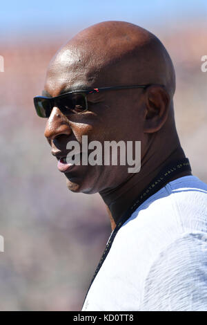 Los Angeles, CA, USA. 8 Oct, 2017. Temple de la renommée de la NFL et ex-Los Angeles Rams running back Eric Dickerson au cours de la NFL football match contre les Seahawks de Seattle au Los Angeles Memorial Coliseum de Los Angeles, Californie.Mandatory Crédit photo : Louis Lopez/CSM/Alamy Live News Banque D'Images