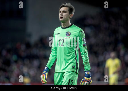 Copenhague, Danemark. 08 octobre 2017. Ciprian Tatarusanu (12) de Roumanie vu pendant la coupe du monde qualificateur entre le Danemark et la Roumanie à Telia Parken à Copenhague. Credit: Gonzales photo/Alamy Live News Banque D'Images