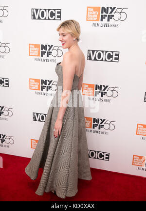 New York, USA. 05Th oct, 2017. new York film festival : Greta gerwig promenades tapis rouge à ses débuts de réalisateur pour le film Lady Bird à l'Alice Tully Hall. crédit : sppider/Alamy live news Banque D'Images