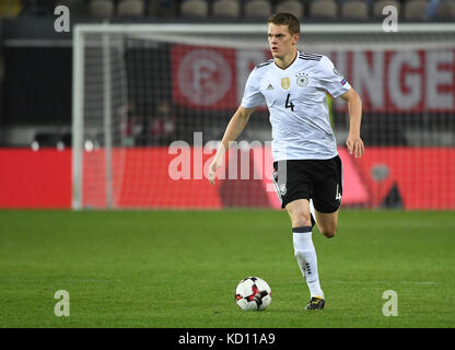 Kaiserslautern, Allemagne. 08 octobre 2017. L'Allemand Matthias Ginter en action lors du match de qualification de la Coupe du monde de football du Groupe C entre l'Allemagne et l'Azerbaïdjan au stade Fritz Walter de Kaiserslautern, Allemagne, le 8 octobre 2017. Crédit : Marijan Murat/dpa/Alamy Live News Banque D'Images