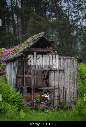 Vélo et remise à l'abandon dans Glen Etive, Ecosse Banque D'Images