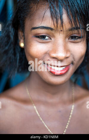 Jeune femme à diego Suarez, madagascar Banque D'Images