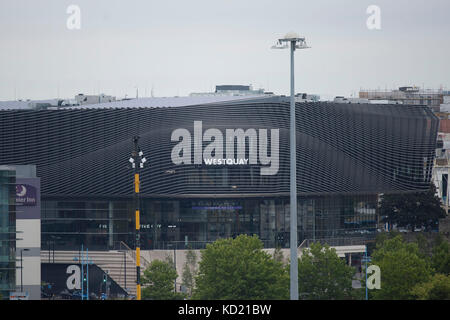 Vue générale du centre commercial Westquay à Southampton, Angleterre, Royaume-Uni. Banque D'Images