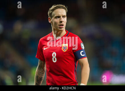 Oslo, Norvège. 08 octobre 2017. Norvège, Oslo - 8 octobre 2017. Stefan Johansen (8) de Norvège vu pendant la coupe du monde qualificateur entre la Norvège et l'Irlande du Nord à Ullevaal Stadion à Oslo. Credit: Gonzales photo/Alamy Live News Banque D'Images