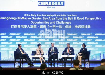 Hong Kong, Chine. 9 octobre 2017. Les délégués assistent au déjeuner-table ronde China Daily Asia leadership Roundtable sur le thème « Guangdong-Hong Kong-Macao Greater Bay Area from the Belt and Road perspective : opportunités and Challenges » à Hong Kong, dans le sud de la Chine, 9 octobre 2017. Crédit : Wang Shen/Xinhua/Alamy Live News Banque D'Images