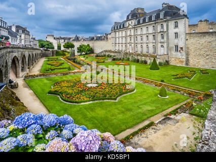 France, Bretagne, Morbihan, Vannes, château et jardins d'Hermine (Château de l'Hermine) intégré dans les remparts de la ville fortifiée Banque D'Images