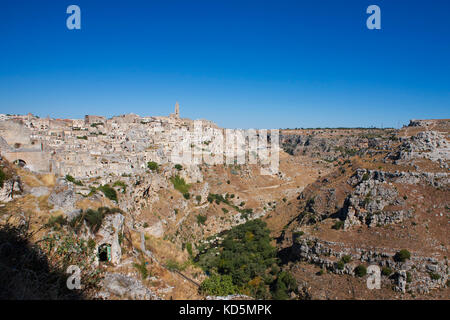 Les Sassi et la vallée de Gravina Rione Casalnuovo, Matera, Basilicate, Italie Banque D'Images