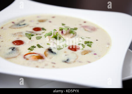 Soupe Tom kha Banque D'Images