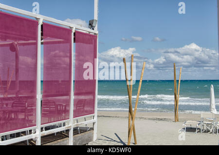 Vue sur une terrasse dans une plage Banque D'Images