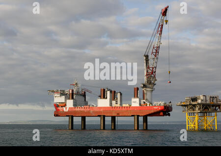 La construction découverte mpi navire au parc éolien offshore de rampion, près de Brighton, Angleterre. Banque D'Images