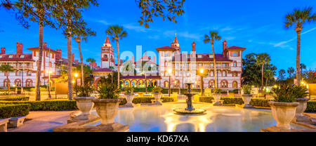 St. Augustine, Floride, USA panorama au crépuscule. Banque D'Images