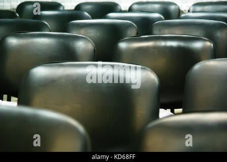 Chaises in auditorium Banque D'Images